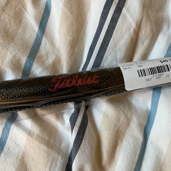 Scotty Cameron Metador Black / Gray Mid Size Grip - Picture 3 of 5